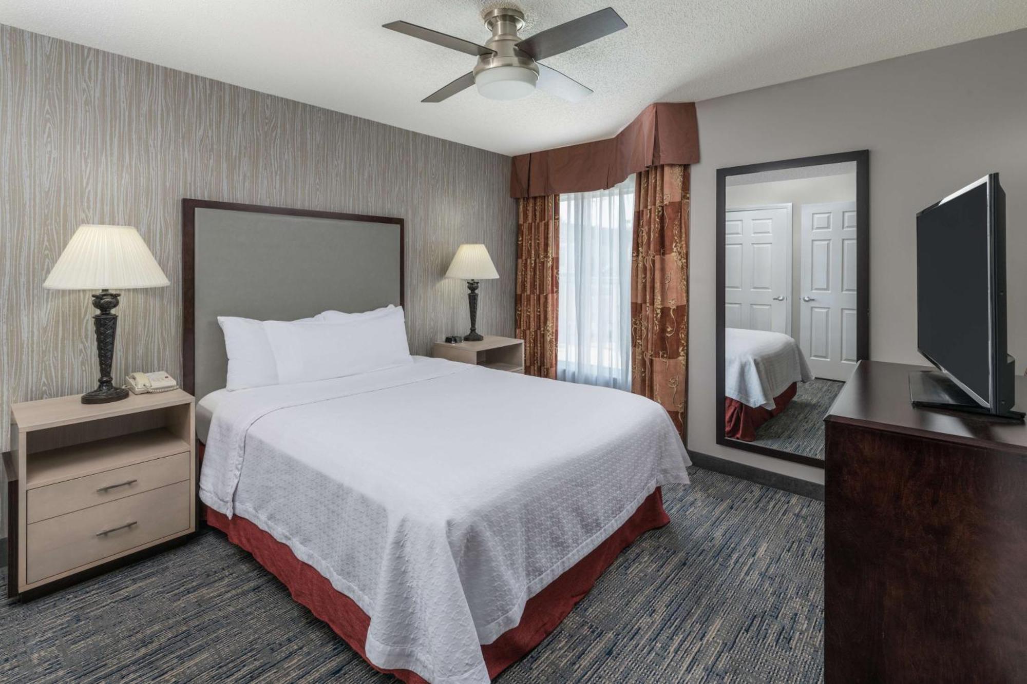 Homewood Suites By Hilton Chicago - Schaumburg Esterno foto